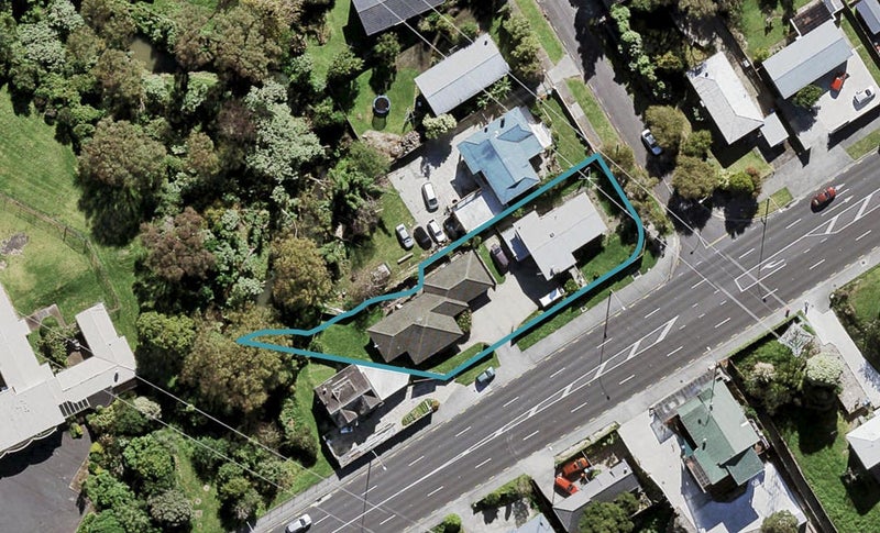 2 Amsterdam Place, Avondale, Auckland - Carousel 1