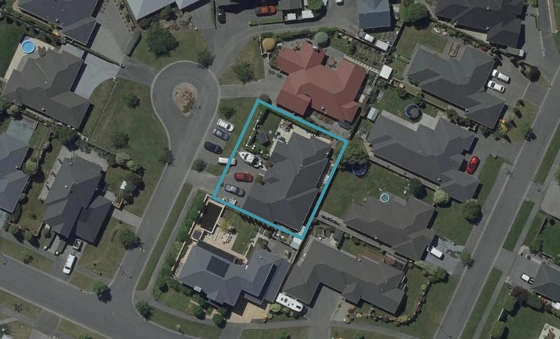 4 Matthew Place, Aidanfield, Christchurch - Carousel 1