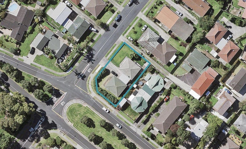 2/23 Cromdale Avenue, Highland Park, Auckland - Carousel 1