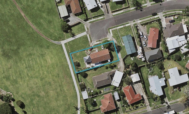 12 Cosmo Place, Otara, Auckland - Carousel 1