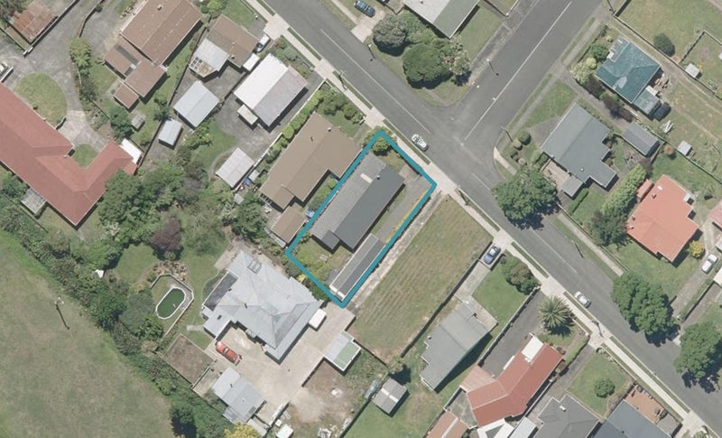 11A Terrace Street, Aramoho, Whanganui - Carousel 1