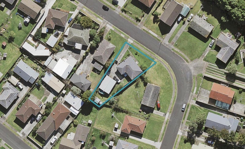 29 Chingford Close, Mangere, Auckland - Carousel 1