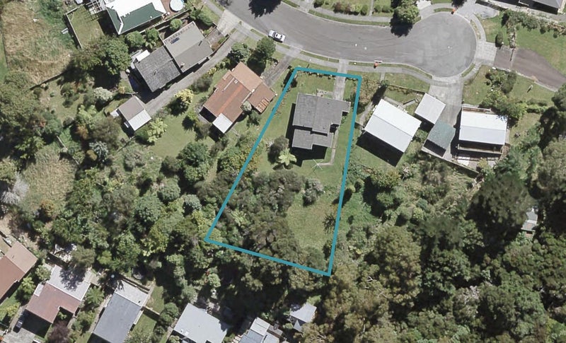 24 Gentian Street, Timberlea, Upper Hutt - Carousel 1