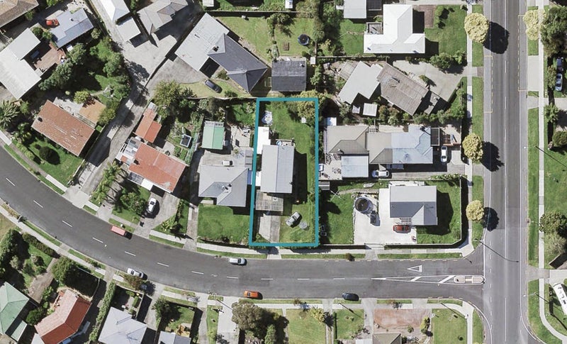 52 Larne Avenue, Pakuranga Heights, Auckland - Carousel 1