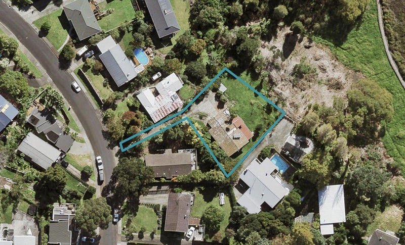 40 Deuxberry Avenue, Northcote, Auckland - Carousel 1