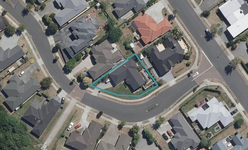 4 Oldfield Court, Huntington, Hamilton - Carousel 1