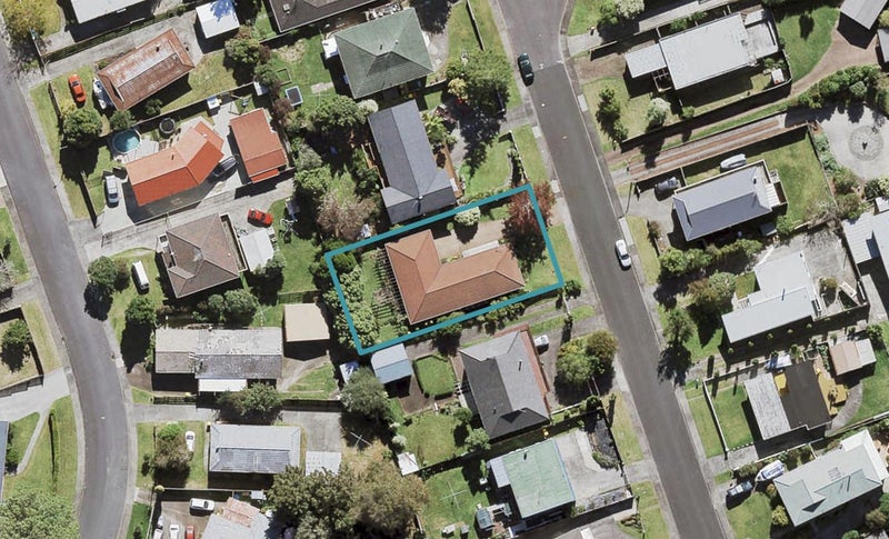 18A Realm Place, Massey, Auckland - Carousel 1