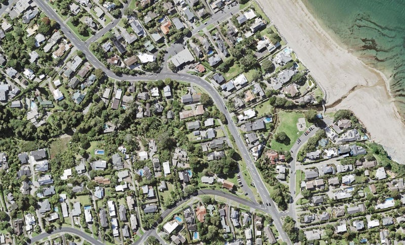 2/228 Beach Road, Campbells Bay, Auckland - Carousel 1