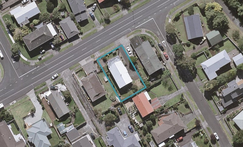 156 Parklands Avenue, Bell Block, New Plymouth - Carousel 1