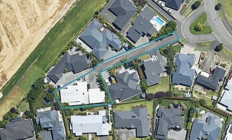 15 Glenpark Crescent, Bethlehem, Tauranga - Carousel 1