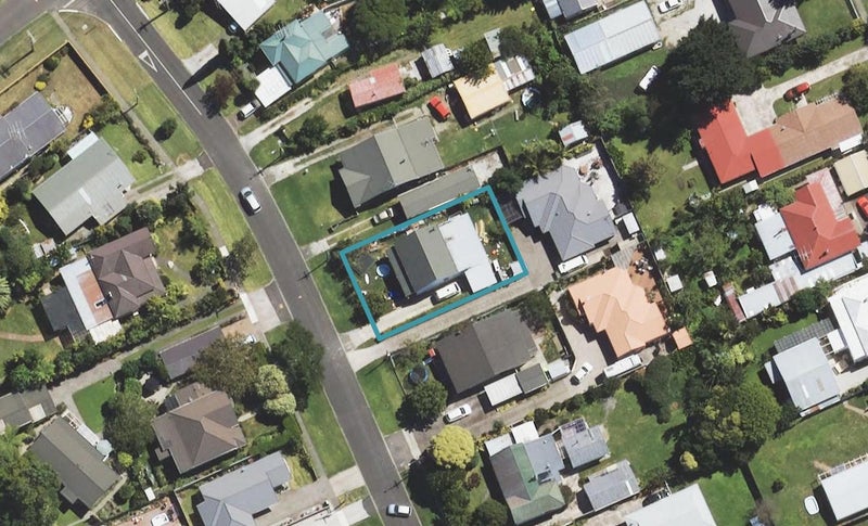 163 Clifford Street, Whataupoko, Gisborne - Carousel 1