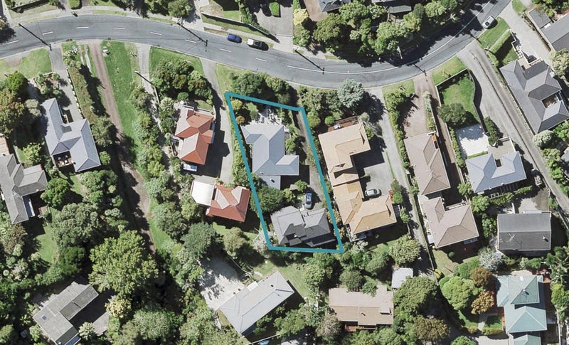 1/18 Channel View Road, Campbells Bay, Auckland - Carousel 1