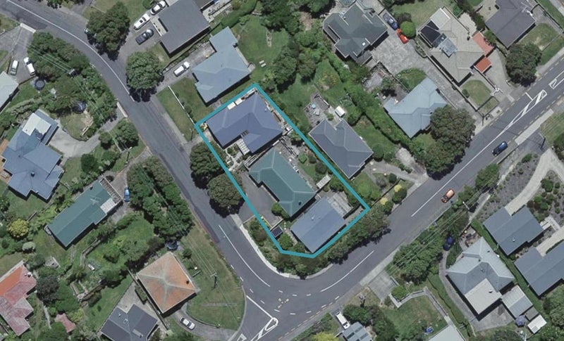 30A Hampton Hill Road, Tawa, Wellington - Carousel 1