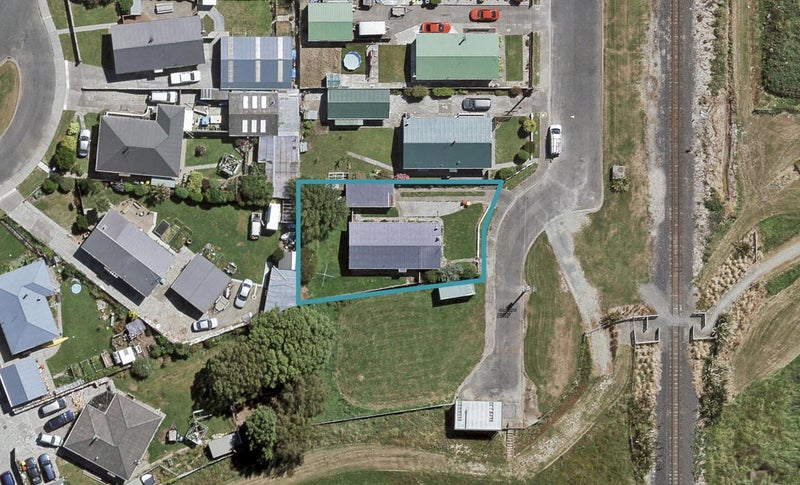 2 Drury Lane, Grasmere, Invercargill - Carousel 1