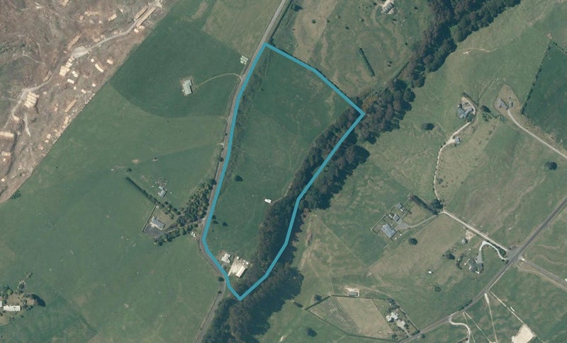 106 Holyoakes Road, Taupo - Carousel 1