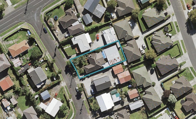 6 Burbridge Road, Favona, Auckland - Carousel 1