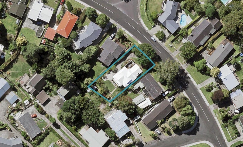 26 Blakeborough Drive, Forrest Hill, Auckland - Carousel 1