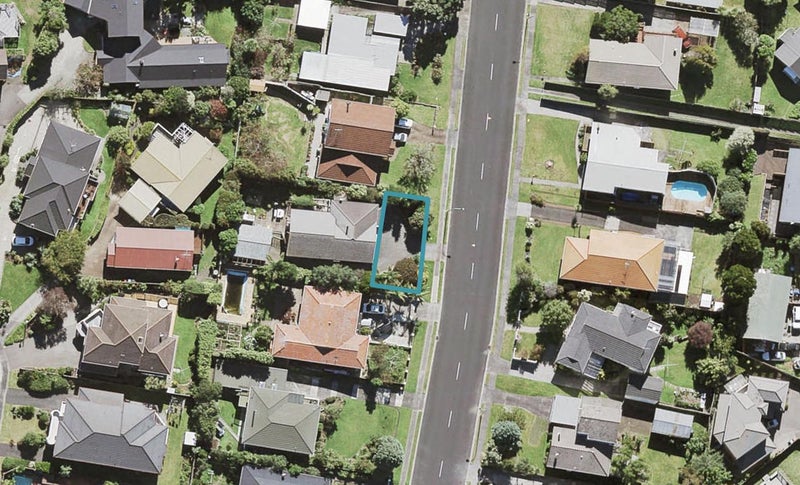 1/57 Halsey Drive, Lynfield, Auckland - Carousel 1