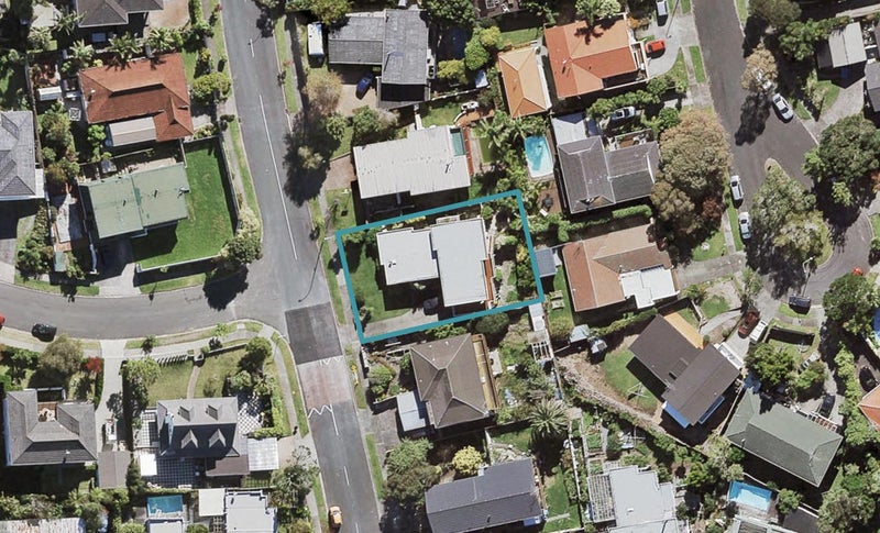 24 Porritt Avenue, Chatswood, Auckland - Carousel 1
