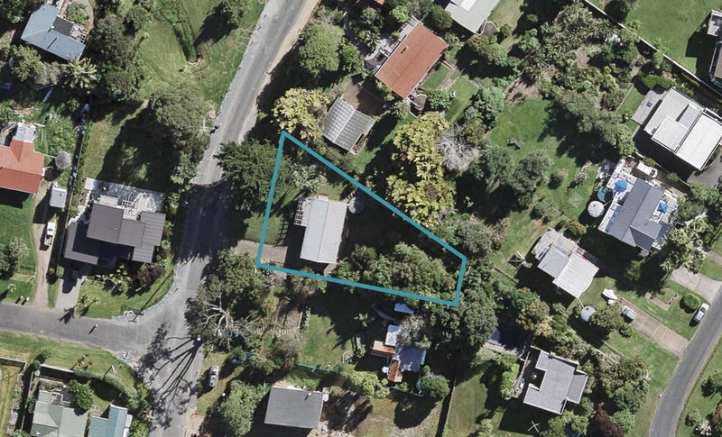 28 Moa Avenue, Oneroa, Waiheke Island - Carousel 1