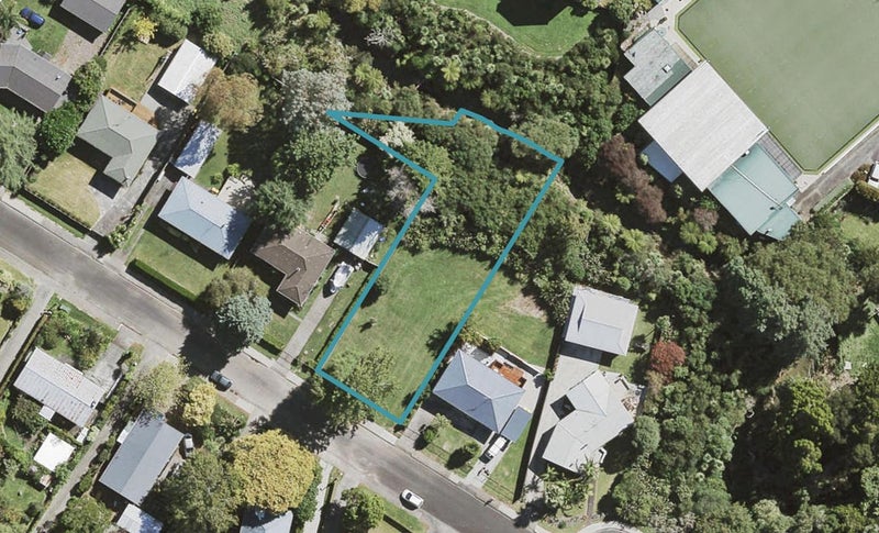 18 Lucinda Place, Glen Eden, Auckland - Carousel 1