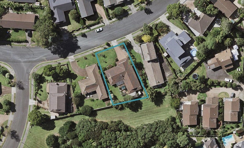 37 Greenbank Drive, Saint Johns, Auckland - Carousel 1