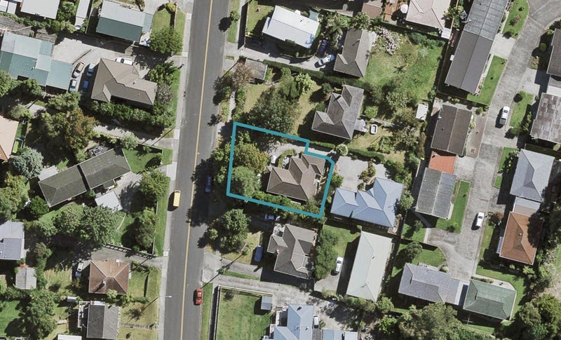 28 Captain Scott Road, Glen Eden, Auckland - Carousel 1