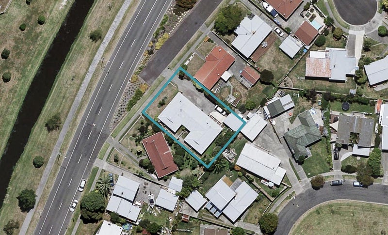 2/167 Westminster Avenue, Tamatea, Napier - Carousel 1