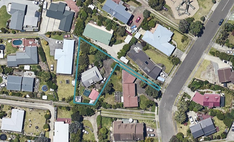 14 The Glebe, Coastlands, Whakatane - Carousel 1