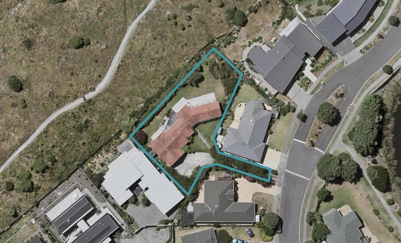 15 Takahe Drive, Paraparaumu Beach, Paraparaumu - Carousel 1
