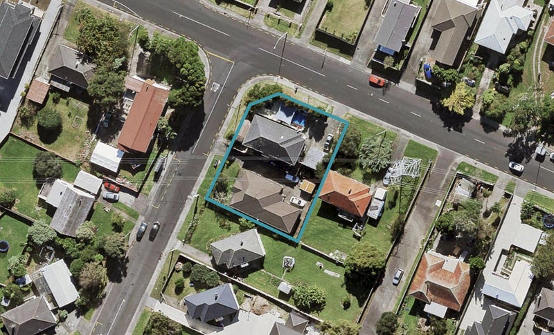 2 Whitmore Road, Mount Roskill, Auckland - Carousel 1