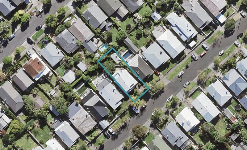 14 Chester Avenue, Westmere, Auckland - Carousel 1