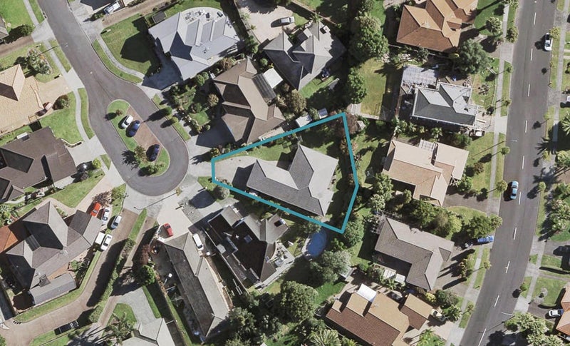 42 Lothian Brae, Wattle Downs, Auckland - Carousel 1