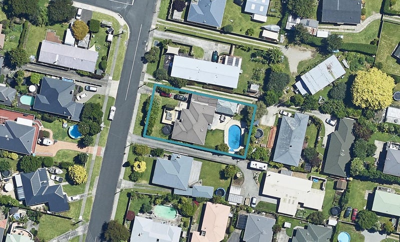 46 Goods Road, Otumoetai, Tauranga - Carousel 1
