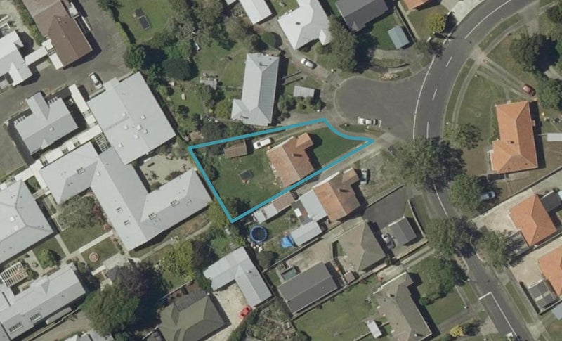 16 Rangiora Avenue, Roslyn, Palmerston North - Carousel 1