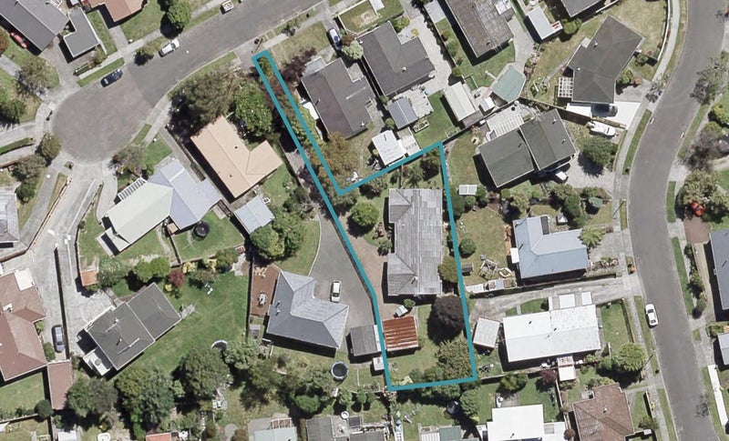 19 Omaha Grove, Totara Park, Upper Hutt - Carousel 1