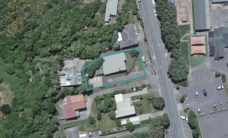 117 Happy Valley Road, Owhiro Bay, Wellington - Carousel 1