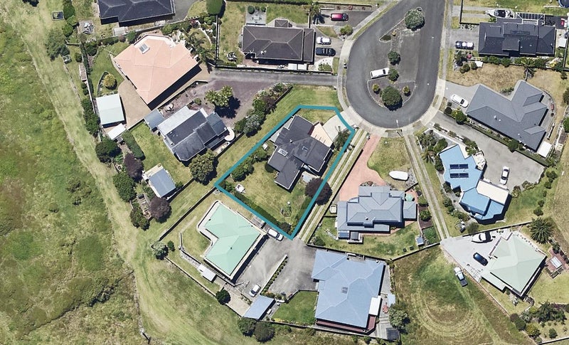 23 Panorama Place, Coastlands, Whakatane - Carousel 1