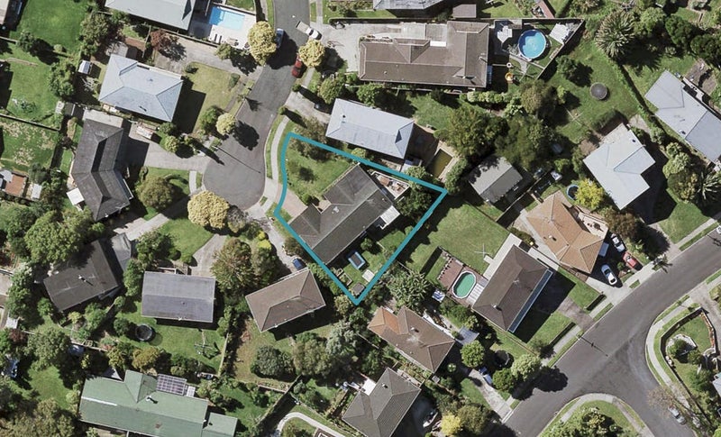 20 Leewood Place, Pakuranga Heights, Auckland - Carousel 1