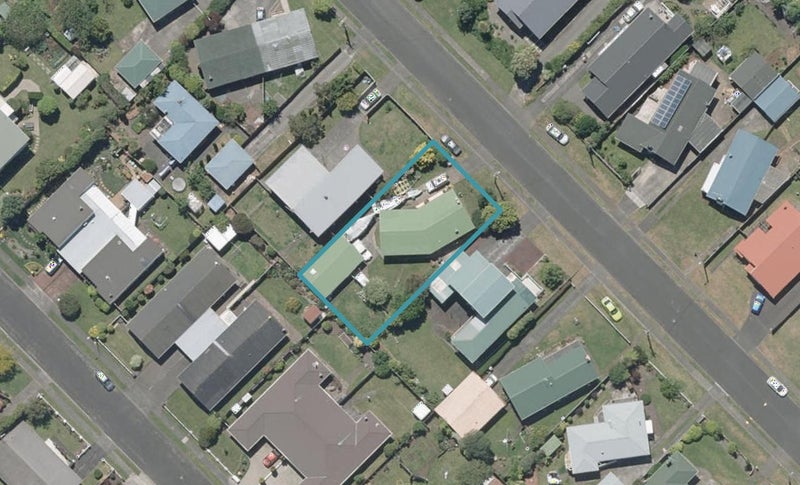 79 Surrey Road, Springvale, Whanganui - Carousel 1