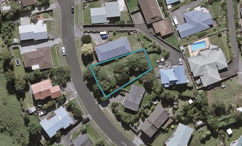 10 Bronte Place, Whalers Gate, New Plymouth - Carousel 1