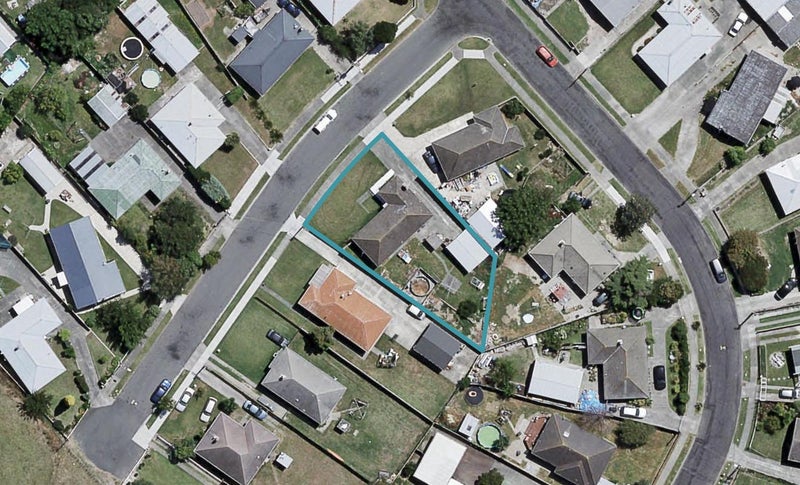 4 Moore Avenue, Maraenui, Napier - Carousel 1