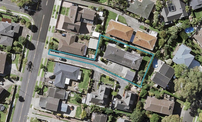 1/119 Glenmore Road, Sunnyhills, Auckland - Carousel 1