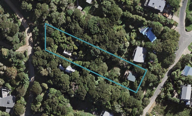 34 Burrell Road, Oneroa, Waiheke Island - Carousel 1