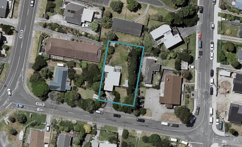3 Victor Road, Raumati Beach, Paraparaumu - Carousel 1
