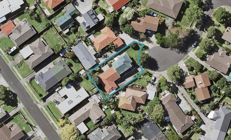 2/7 EVERINGHAM PL, Sunnyhills, Auckland - Carousel 1