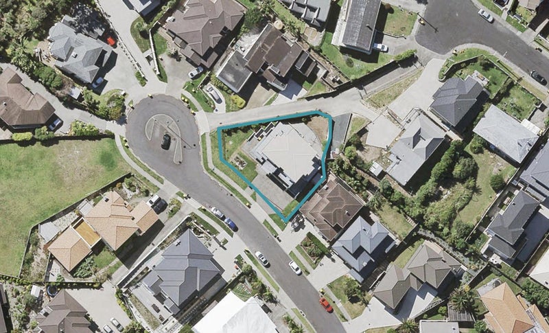 49 Ballymore Drive, Pinehill, Auckland - Carousel 1