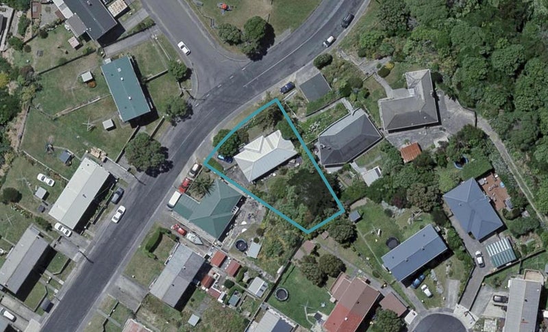 37 Raukawa Street, Strathmore Park, Wellington - Carousel 1