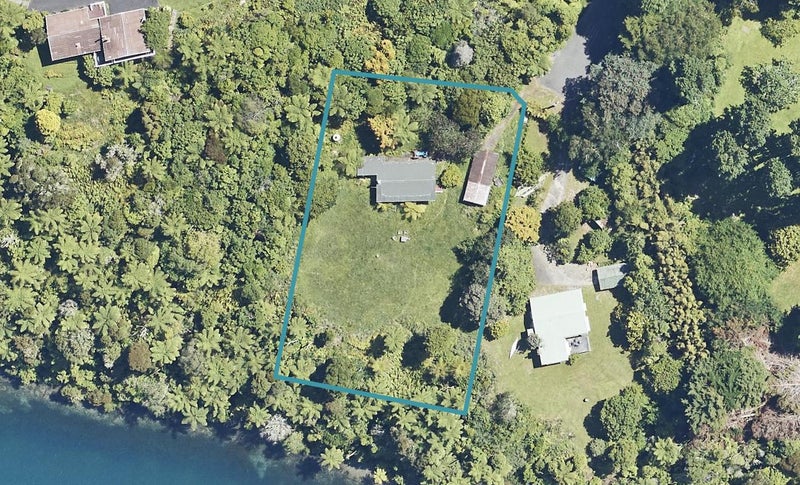 33 Te Toroa Drive, Lake Tarawera, Rotorua - Carousel 1