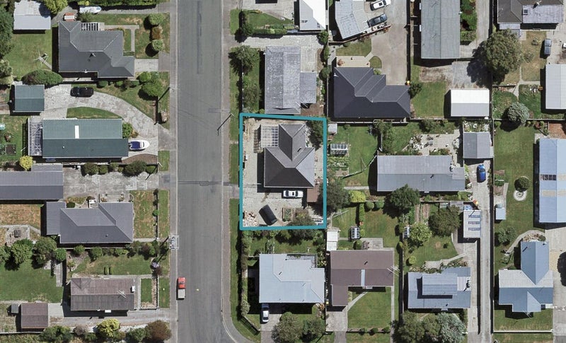 33 Ross Street, Grasmere, Invercargill - Carousel 1